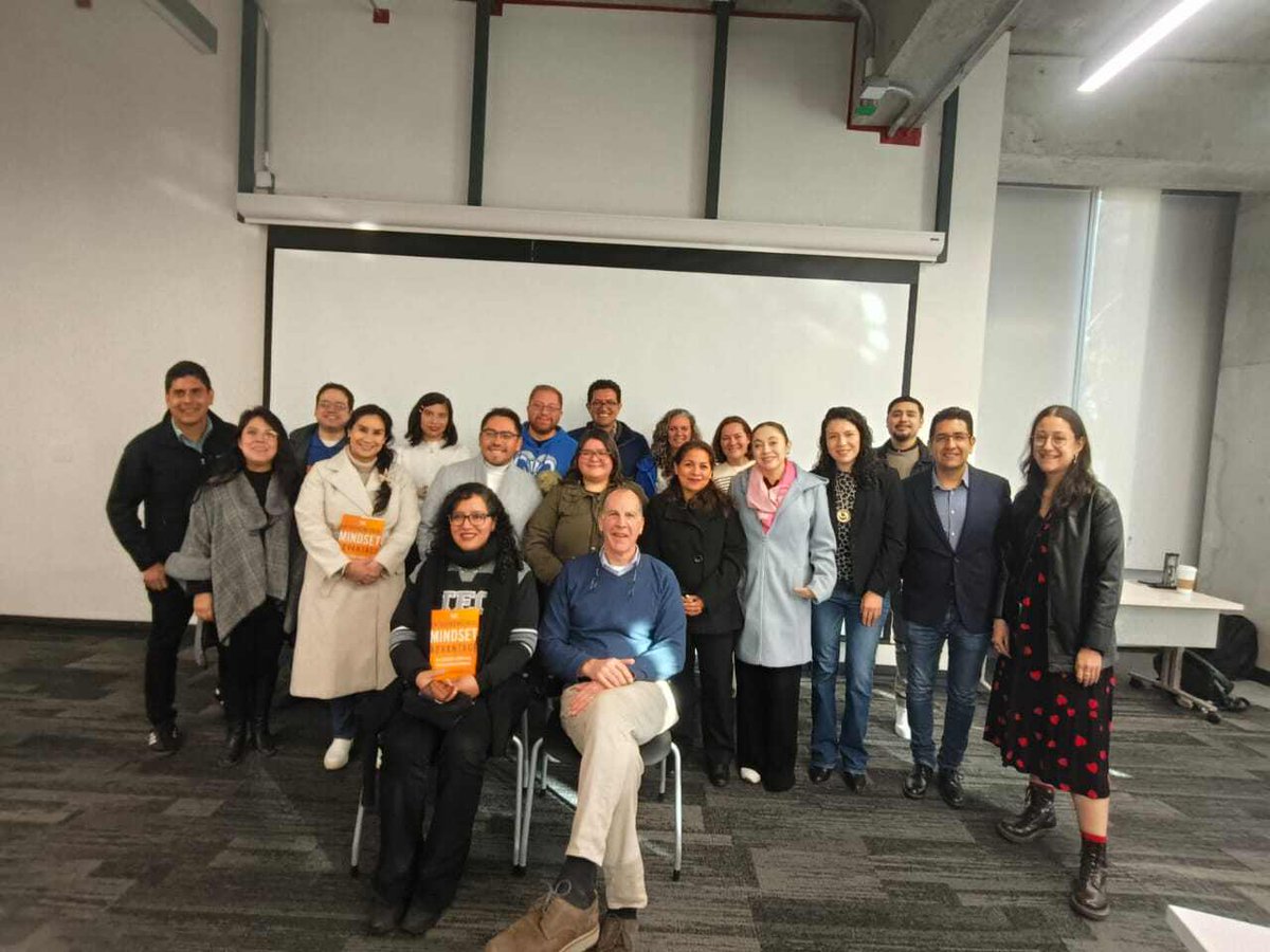 elimindset's tweet photo. ELI's @gschoeniger is at Tecnológico de Monterrey to advance entrepreneurial mindset education to engage all students regardless of discipline. Stay tuned for more highlights from this week's workshops! #EntrepreneurialMindset #EntrepreneurialCulture #EshipisForEveryone https://t.co/iKeVLjkIM7