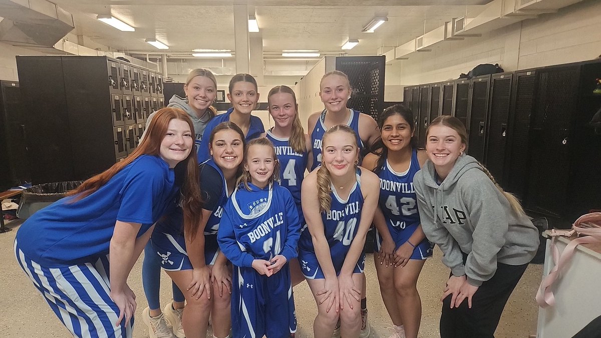 Maggie Schanzmeyer tweet media