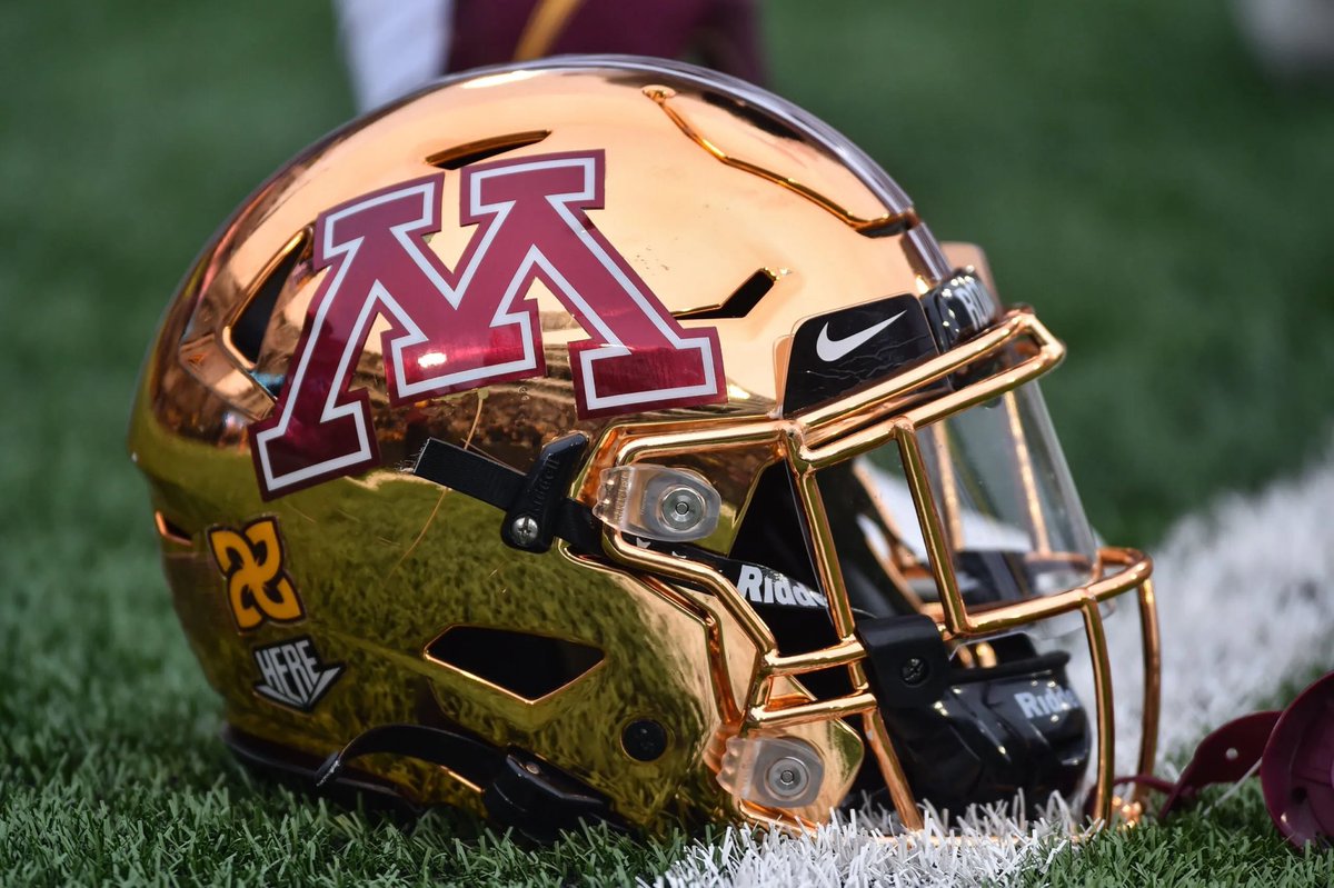 Blake Roskopf-c/o 2027 QB (@roskopf_blake) on Twitter photo After a great conversation with <a href="/CoachHarbaugh/">Greg Harbaugh, Jr.</a> I am blessed to receive my 1st D1 offer from <a href="/GopherFootball/">Minnesota Football</a> !
<a href="/AZcoachHenri/">🕸️Coach Henri 🕸️</a> <a href="/DEdgeFootball/">Desert Edge Football</a> After a great conversation with <a href="/CoachHarbaugh/">Greg Harbaugh, Jr.</a> I am blessed to receive my 1st D1 offer from <a href="/GopherFootball/">Minnesota Football</a> !
<a href="/AZcoachHenri/">🕸️Coach Henri 🕸️</a> <a href="/DEdgeFootball/">Desert Edge Football</a>