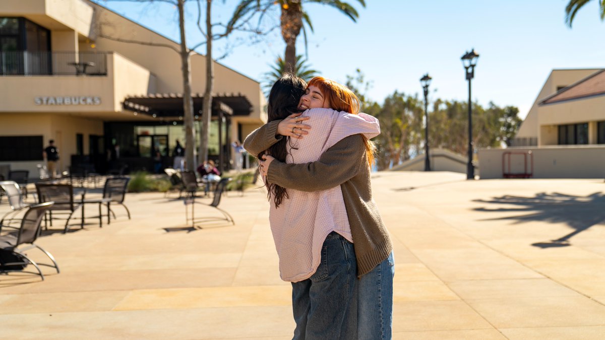 pepperdine's tweet photo. Our students are back and our hearts are so full 🧡 https://t.co/T3Yz8fAyPl