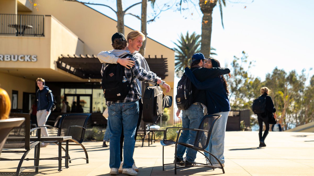 pepperdine's tweet photo. Our students are back and our hearts are so full 🧡 https://t.co/T3Yz8fAyPl