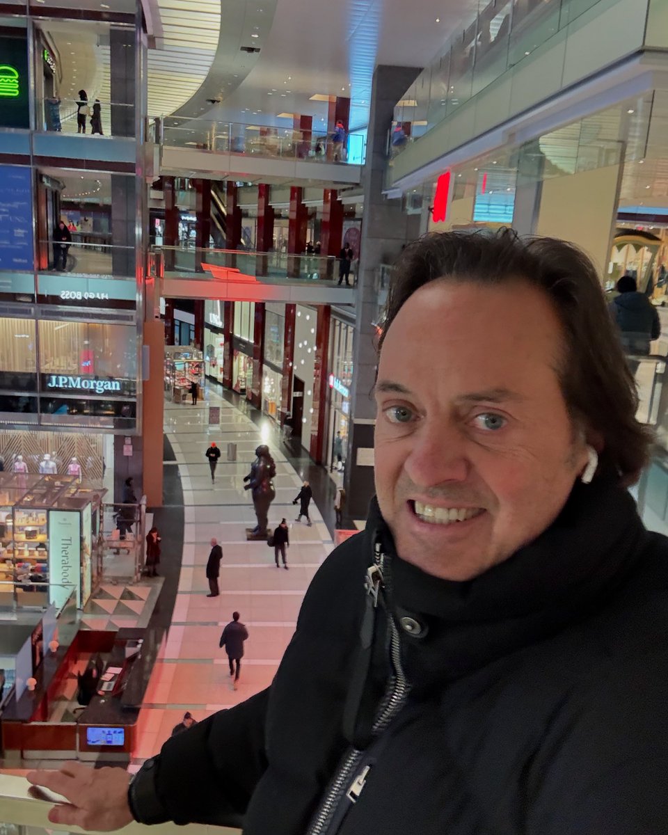 John Legere tweet media