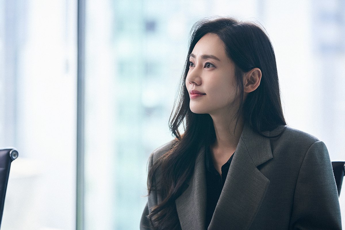 choo_inggum's tweet image. #추자현, 김혜수와 팽팽한 대립각…'트리거' 특별출연 '시선 강탈'

인물들 간의 갈등이 커지기도 하는 와중에 미스터리한 인물 ‘조해원’(추자현)의 등장으로 사건이 어떤 변곡점을 맞이하게 될지 시청자들의 호기심을 자극할 예정이다.