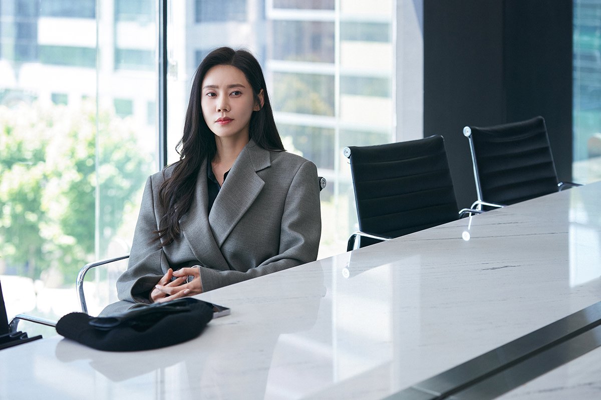 choo_inggum's tweet image. #추자현, 김혜수와 팽팽한 대립각…'트리거' 특별출연 '시선 강탈'

인물들 간의 갈등이 커지기도 하는 와중에 미스터리한 인물 ‘조해원’(추자현)의 등장으로 사건이 어떤 변곡점을 맞이하게 될지 시청자들의 호기심을 자극할 예정이다.