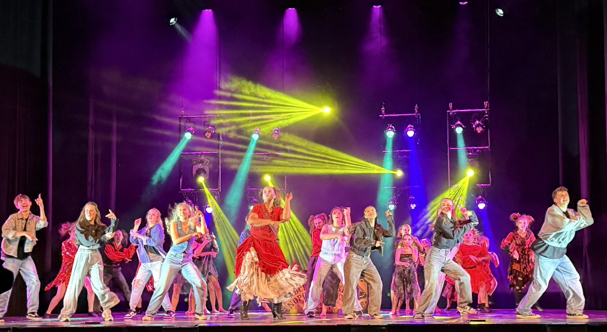 inter_paa's tweet photo. An unforgettable evening at #GoDance! Our Dance Performance students shone bright as they delivered the finale performance at the Theatre Royal, Glasgow.
The excitement, the talent, the energy—it was the perfect way to close the show. Thank you, Go Dance, for making it so special!
#TheatreRoyalGlasgow #InterPerformingArtsScotland #WeegieOuija #iNTER