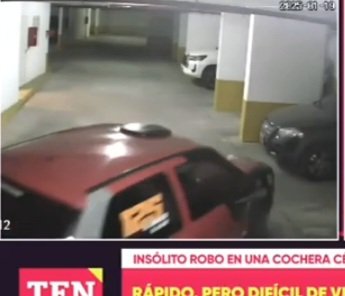 ElfantasmadelT3's tweet photo. #MartesDeZonales 
Se robaron un Gol de Rally de una cochera en Córdoba https://t.co/LwSPDI2BdU