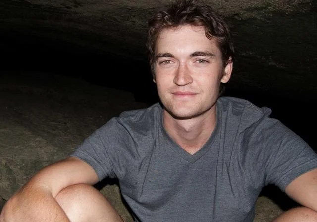 cryptosum_'s tweet photo. BREAKING: President Trump officially pardons Silk Road founder Ross Ulbricht https://t.co/Fe4SKXO4PA