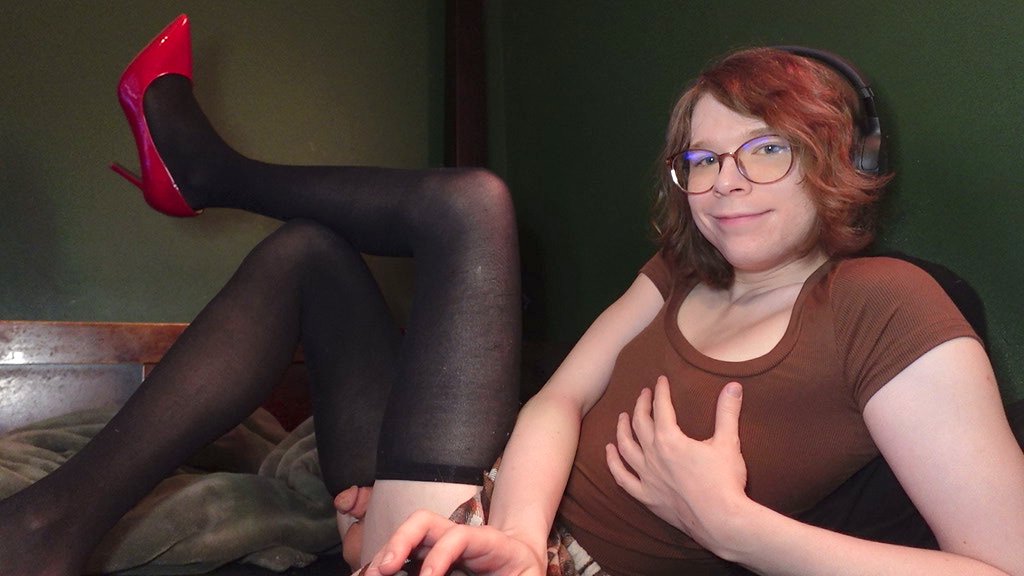 live now!! day 1 trump executive order cope stream!! ...😞

might be switching to bluesky after today, stay tuned :p