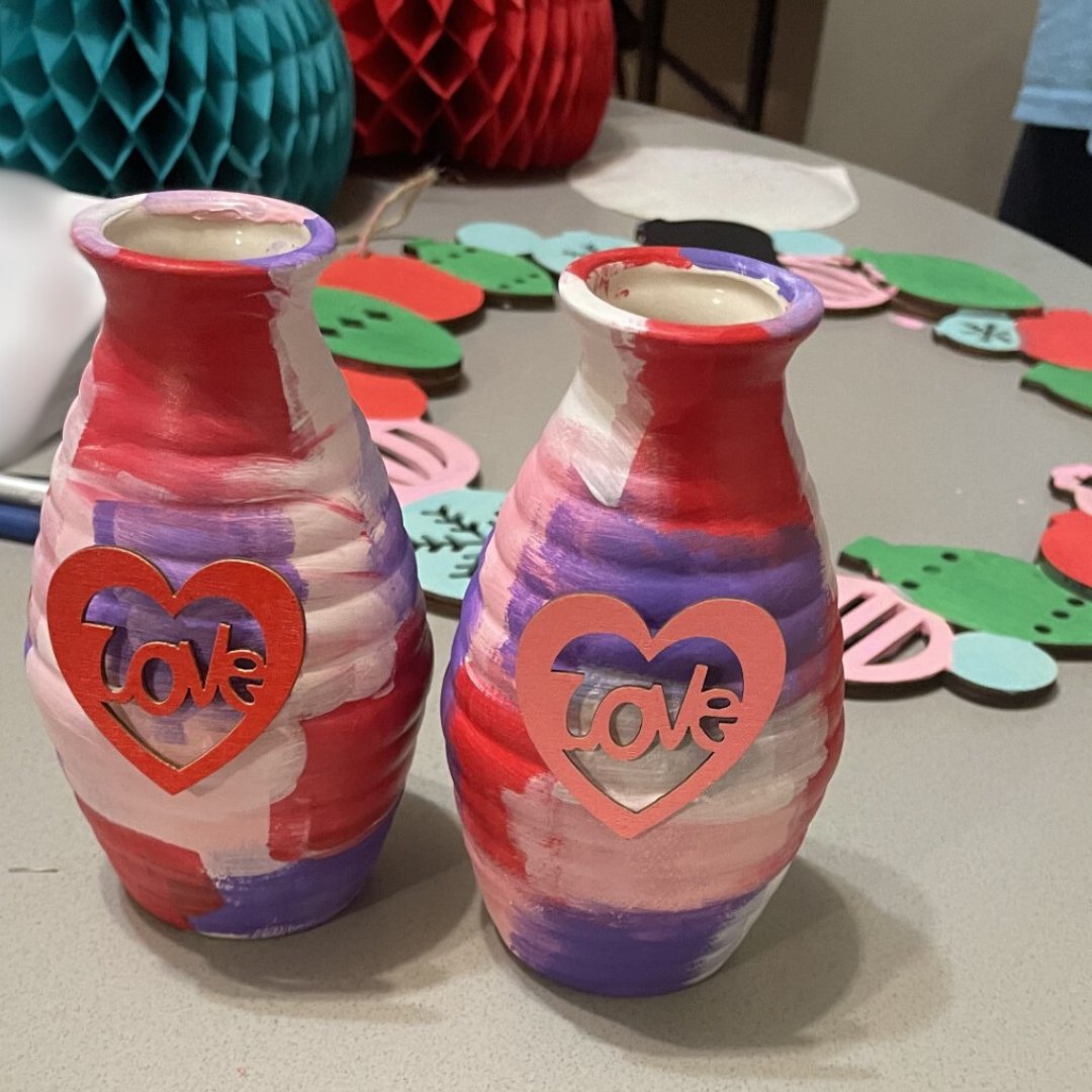 Our Community Supportive Housing clients have been enjoying making crafts recently like these decorative vases!

#DioKnox #CommunityHousing #SupportiveHousing