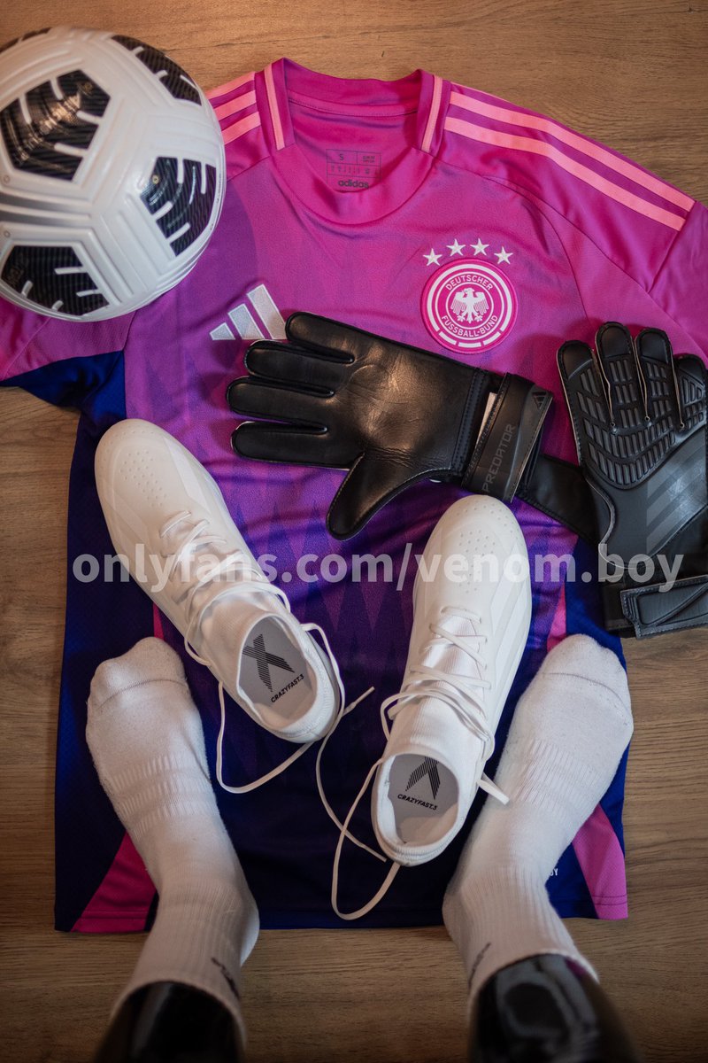 Outfit of the day: DFB jersey x white Adidas cleats. ⚽️🇩🇪

SUBSCRIBE AND ENJOY NEW CONTENT 🔥🔥🔥
onlyfans.com/venom.boy
