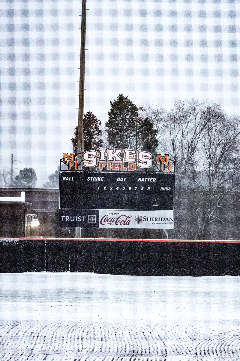 MercerUSoftball's tweet photo. Snowy Sikes 🌨️

#RoarTogether https://t.co/l5V38JSrhY