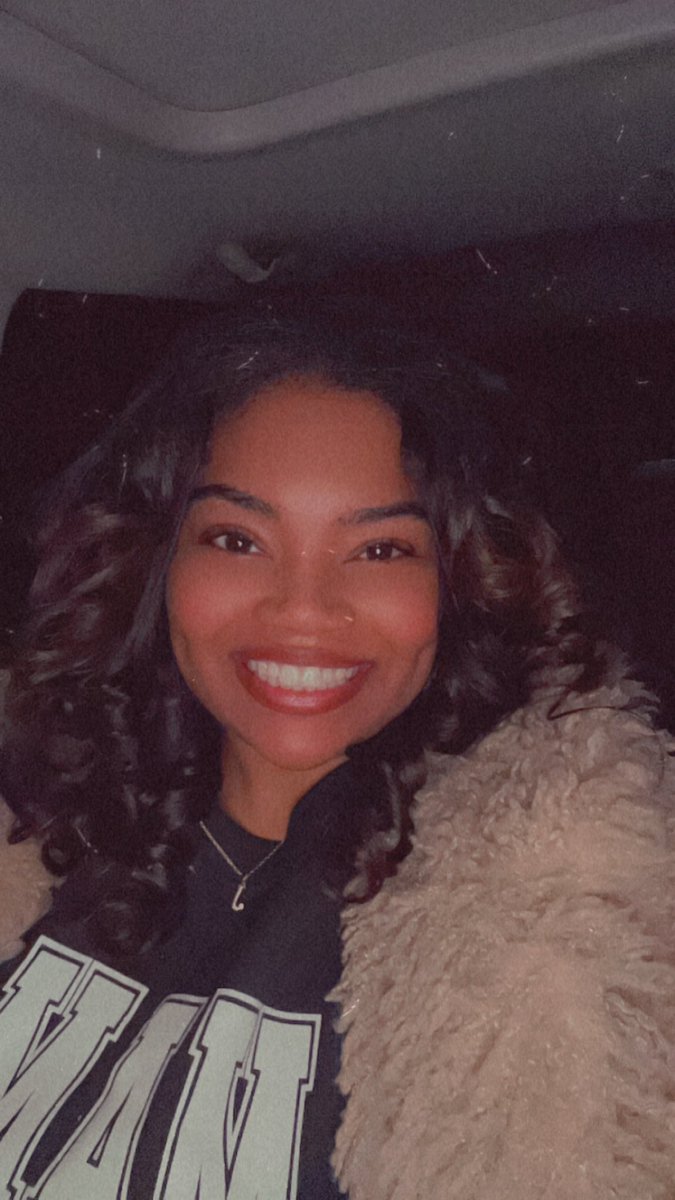 Cmorefreckz🧜🏽♀️ tweet media
