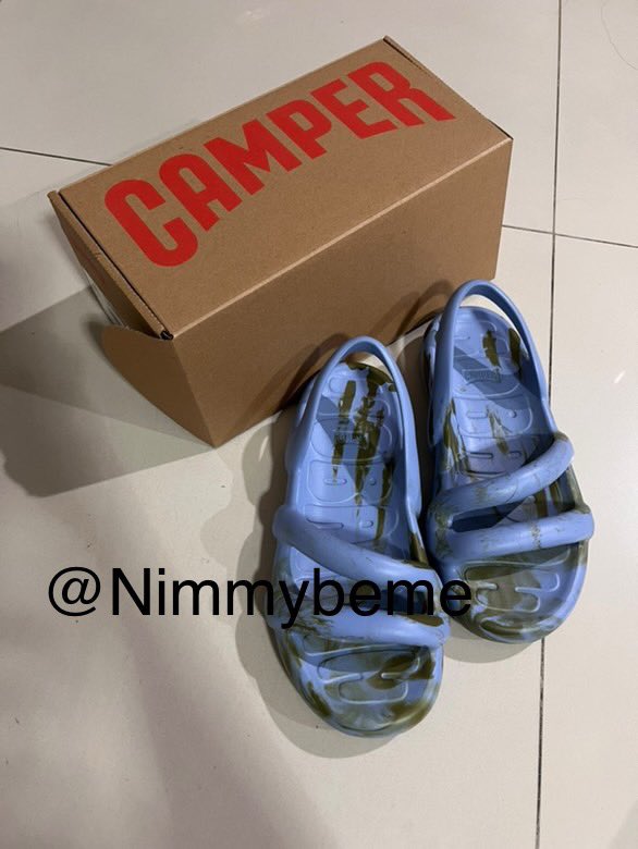 Nimmybemee's tweet photo. ปล่อยรองเท้า camper ค้าาาสั่งมาผิดไซส์ 
ไซส์ 36 ซื้อมา 3,480 ปล่อยต่อ 3,200 ส่งฟรีทักมาสอบถามก่อนได้ค้า #ปล่อยรองเท้า #รองเท้ามือสองของแท้ #ของดีบอกต่อ https://t.co/1NSZGDBamy
