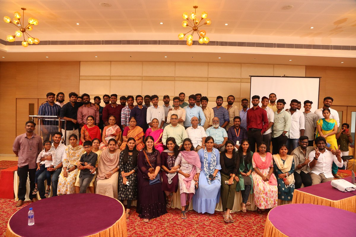 QR_Solutions's tweet image. What a memorable #AnnualDay2025! 🎉 Fun, inspiration, &amp;amp; celebration all in one! 🌟 Big cheers to our award-winning stars &amp;amp; heartfelt insights from our CEO @viadhee , Here&apos;s to many more! 🙌 #TeamGoals #QRsolutions