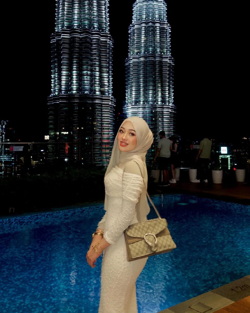BanderCoco93514's tweet photo. Instagram: nawalateya https://t.co/iwfEtltWYD