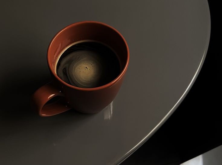 a7lahano's tweet photo. 《عليك أن تُدرك أنك لست مُطالبًا بالحديث عن كل شيء وليس شرطًا عليك الركض وراء مايركض إليه العالم، لاتترك أشيائك التي تحب لتحب ما يُحبون.》 https://t.co/4UjbXNui6P