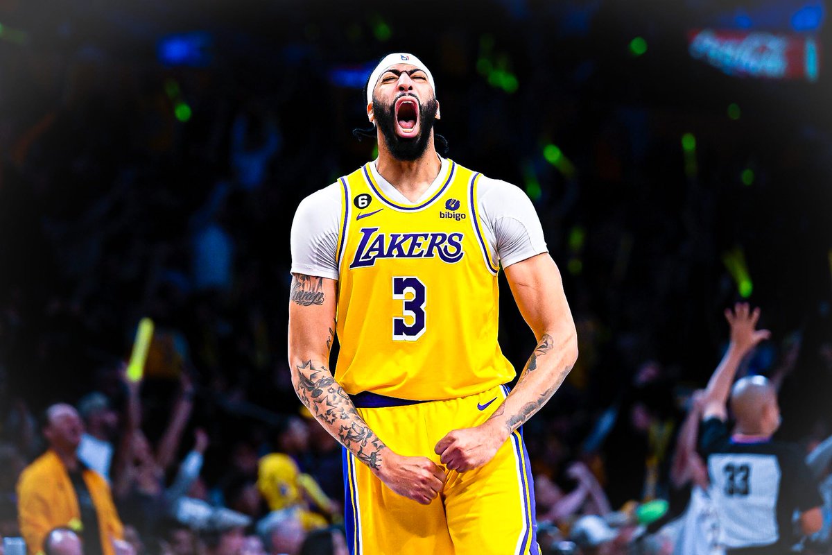 NBA Tuesday Recap 🏀 

Anthony Davis o29.5 PA ✅ 
Duncan Robinson o14.5 PR ✅ 

No sweat 2-0 card, didn't have to watch the 4Q in either of these. 

13-1 NBA run now, we continue tmrw 🏄‍♂️