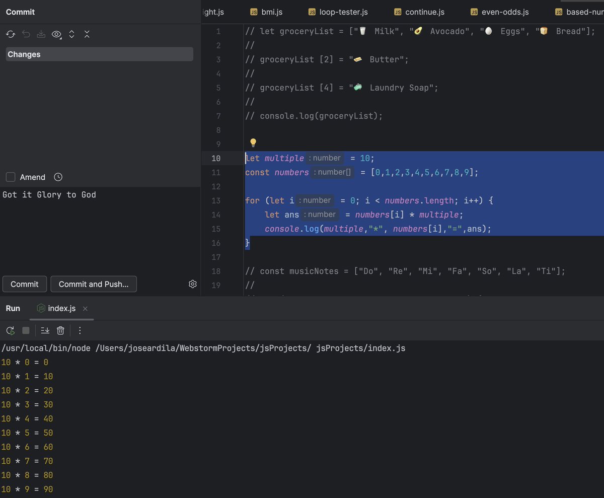 Ilikechickfilaa's tweet photo. #30NitesOfCode Day of 1 of 30! Working on arrays https://t.co/qovuZJeSHu