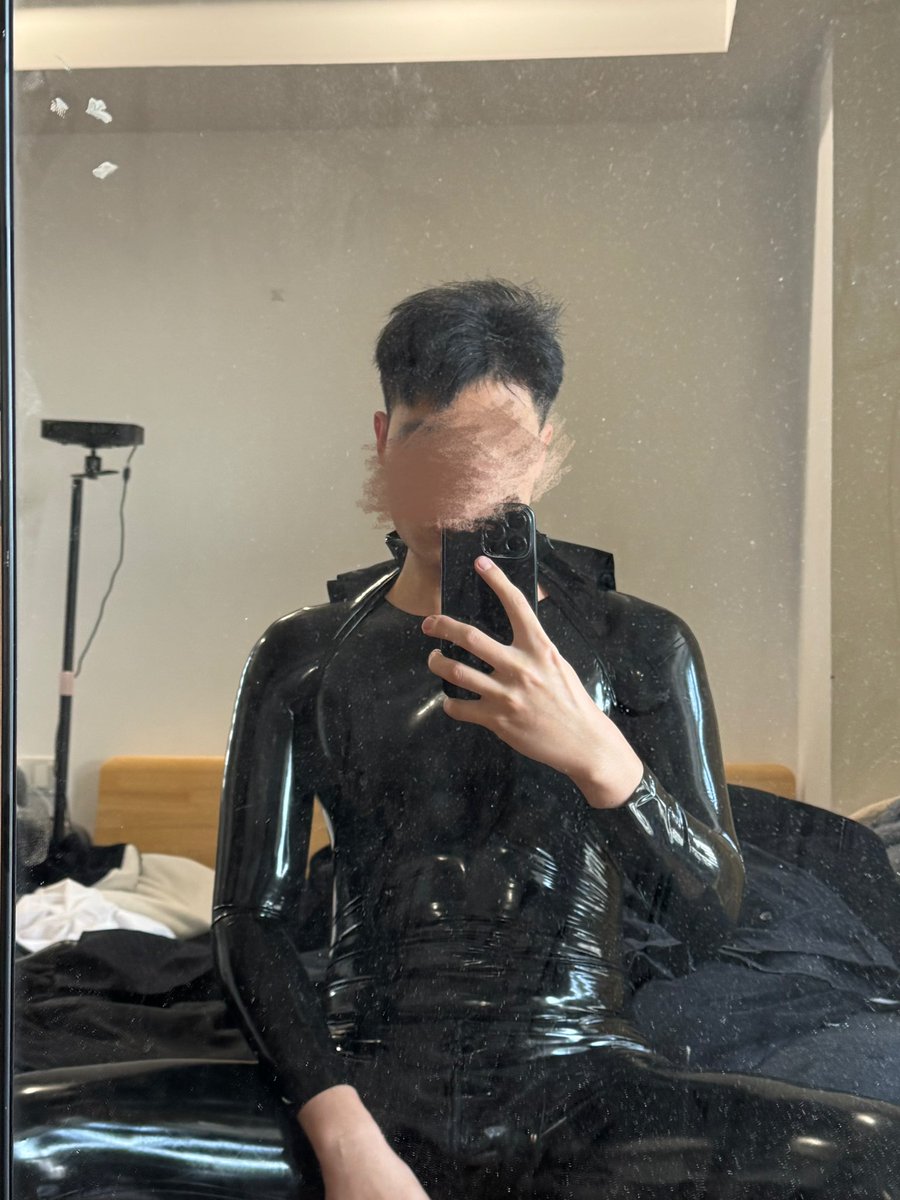 sockrubb tweet media