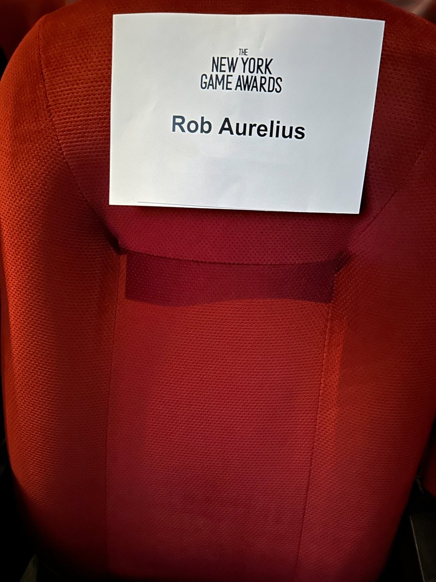 RobAurelius's tweet photo. Big shoutout to @MegaRan and @NYVGCC for the invite to the 14th annual #NewYorkGameAwards tonight! I had an awesome time! 🙌🏽🎮 

#NYVGCC https://t.co/MVhfiX74Ou