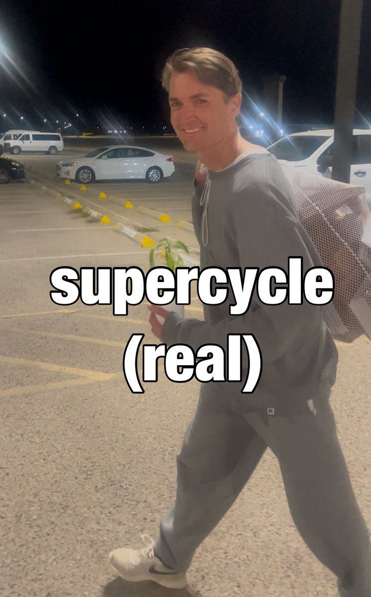 dunks077's tweet photo. @OGshoots Ross = free

supercycle = real

2G8LH53fcr3aCrEsmAo73eunbZRbyjKrGH5qmur6pump https://t.co/FeRgBRUNLq