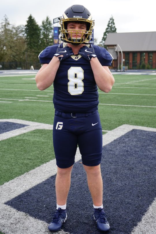 Garrett Atwood (@garrettatwood8) on Twitter photo Had a great visit at George Fox this past weekend. Thanks for having me.
<a href="/GFUFootball/">GFU Bruin Football</a> <a href="/KenIngram3/">Ken Ingram</a> <a href="/LBCoachSanders/">Coach Sanders</a> <a href="/tahomafootball/">Tahoma Football</a> Had a great visit at George Fox this past weekend. Thanks for having me.
<a href="/GFUFootball/">GFU Bruin Football</a> <a href="/KenIngram3/">Ken Ingram</a> <a href="/LBCoachSanders/">Coach Sanders</a> <a href="/tahomafootball/">Tahoma Football</a>