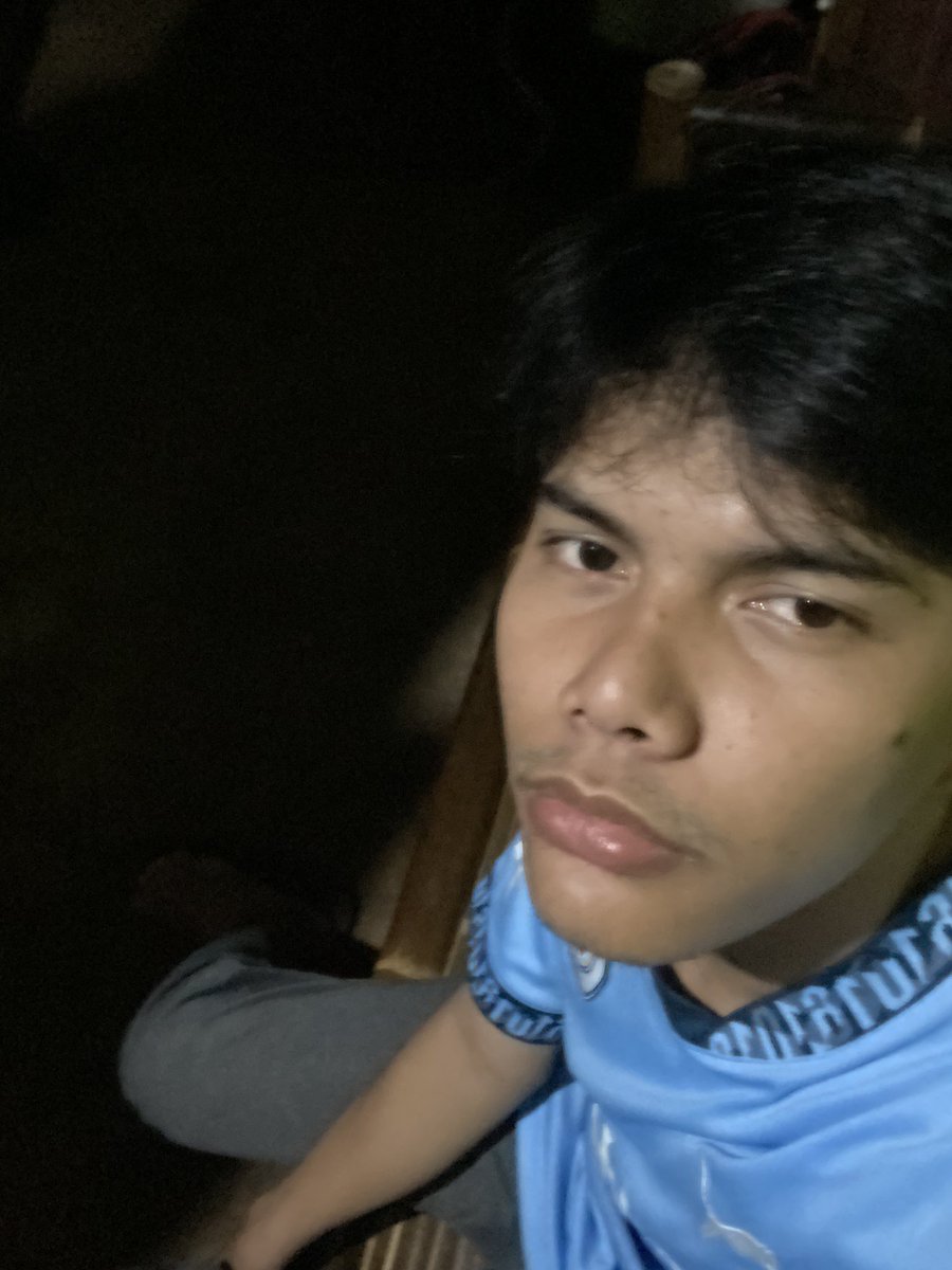 rizkymow's tweet photo. 😖💙 https://t.co/7WEU4fuHTp