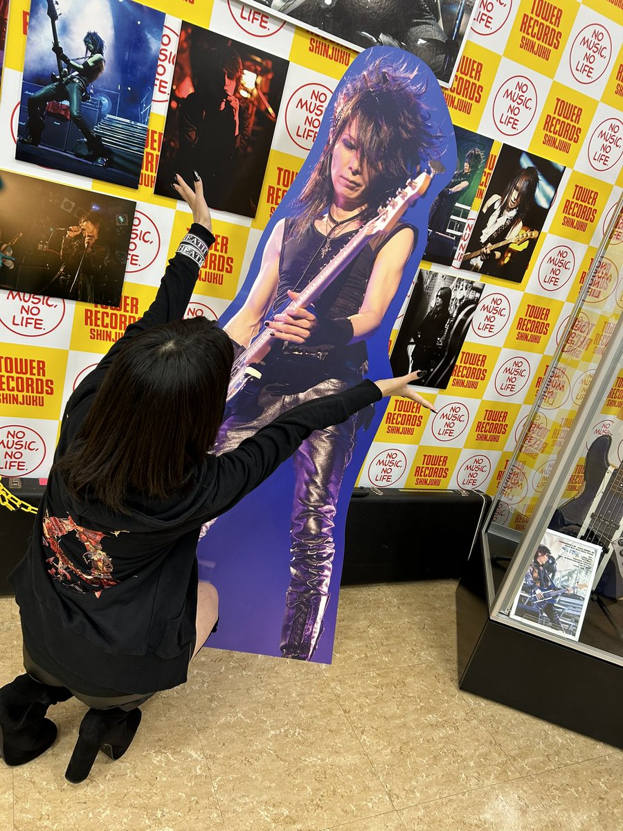 るーな tweet media