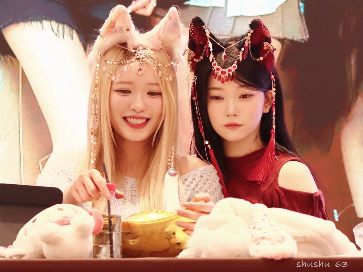 shushu_63's tweet photo. 250118 楠���ny sign event in Shanghai

            へ   ♡   ╱|、
     ૮  -   ՛ )      (`   -  7
       /   ⁻  ៸|        |、⁻〵
 乀 (ˍ,      J       じしˍ,)ノ

#하람  #Haram #ハラム
#츠키 #TSUKI #つき
#빌리 #Billlie https://t.co/eH2qFiZqD2