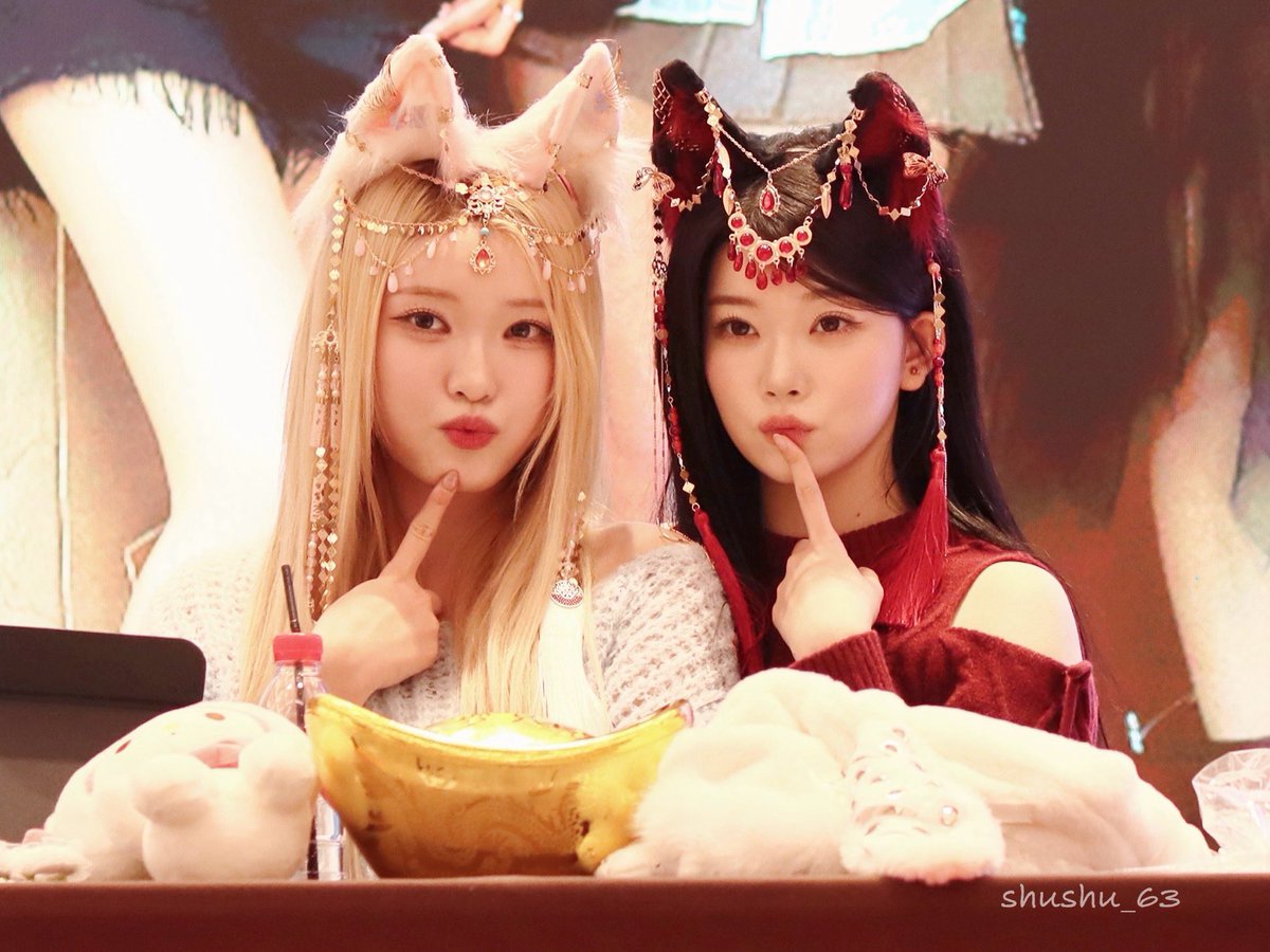 shushu_63's tweet photo. 250118 楠���ny sign event in Shanghai

            へ   ♡   ╱|、
     ૮  -   ՛ )      (`   -  7
       /   ⁻  ៸|        |、⁻〵
 乀 (ˍ,      J       じしˍ,)ノ

#하람  #Haram #ハラム
#츠키 #TSUKI #つき
#빌리 #Billlie https://t.co/eH2qFiZqD2