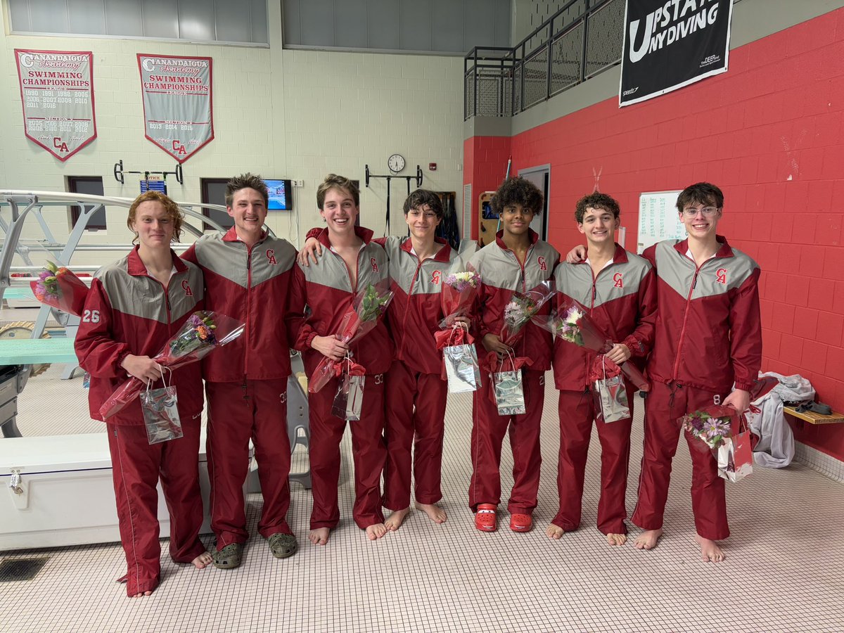 CdgaBSwimming's tweet photo. Last home meet vs. HFL. 101-75. The team competed well tonight, we sent our seniors off with a bang. Such a great group of guys who have passed down many great qualities to the rest of the team! Now on to sectionals in a couple weeks!! @CAGrayWolves https://t.co/cg2L74zXZc