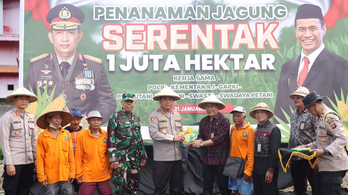Polresta_DPS's tweet photo. Polresta Denpasar Gelar Penanaman Jagung Serentak 1 Juta Hektar untuk Dukung Swasembada Pangan 2025 https://t.co/2wyrtb4TAS