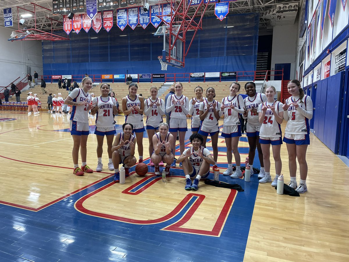 HIGH SCHOOL GIRLS HOOPS
Final from Richmond … 
Madison Central 60, Bryan Station 35

Cameryn Ridderikhoff - 17 pts
Jordynn Miles - 14 pts
Skylar Collinsworth - 11 pts

Lady Indians (17-0) return to action Thursday at Danville