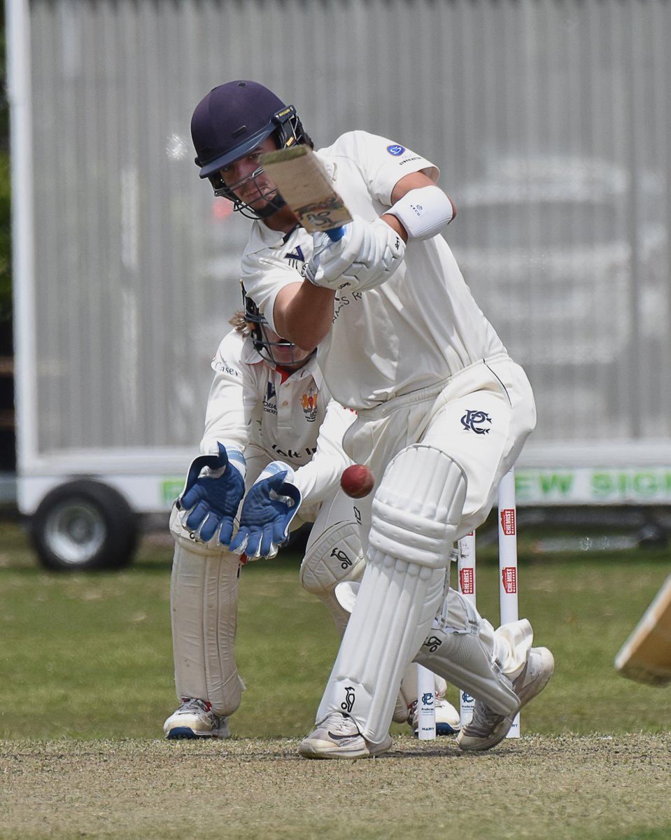 prahrancc's tweet photo. Going back to Round 16 vs Greenvale, the 1st XI had two new debutants.

#626 Will Collins 
#627 Charlie Giles 

Collins took 1-15 off 5 on debut against Greenvale, while Charlie had a game vs Footscray last round with 2-12 &amp; 73.

Well done to both guys!

#TrueBlues  #clubofchoice https://t.co/oRVBGwmEdq