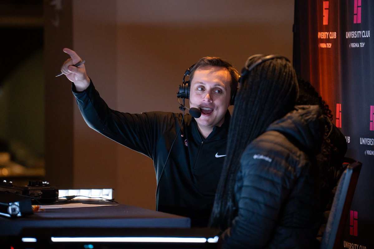 Virginia Tech Sports Network (@hokiesaudio) on Twitter photo A new episode of ๐๐ก๐ ๐๐๐ ๐๐ง ๐๐ฎ๐๐๐ฒ ๐๐ก๐จ๐ฐ is available!
<a href="/CoachMeganDuffy/">Megan Duffy</a> breaks down the win over Louisville and the <a href="/elizabethkitley/">Liz Kitley</a> jersey retirement. Plus, <a href="/ItoroColeman/">Coach Itoro</a> and <a href="/laniwhitee/">Lani White</a> join the show.
๐๐ฉ๐จ๐ญ๐ข๐๐ฒ ยป open.spotify.com/episode/3qNjyaโฆ
#Hokies ๐ฆ๐ | A new episode of ๐๐ก๐ ๐๐๐ ๐๐ง ๐๐ฎ๐๐๐ฒ ๐๐ก๐จ๐ฐ is available!
<a href="/CoachMeganDuffy/">Megan Duffy</a> breaks down the win over Louisville and the <a href="/elizabethkitley/">Liz Kitley</a> jersey retirement. Plus, <a href="/ItoroColeman/">Coach Itoro</a> and <a href="/laniwhitee/">Lani White</a> join the show.
๐๐ฉ๐จ๐ญ๐ข๐๐ฒ ยป open.spotify.com/episode/3qNjyaโฆ
#Hokies ๐ฆ๐ |