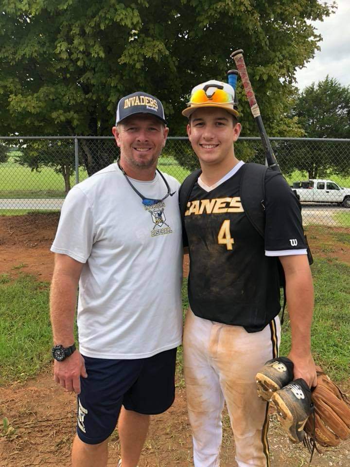 Reed_G4's tweet photo. Congratulations @BillyWagner1313 from the Reeds in Nickelsville.  @baseballin5reed https://t.co/mNC6oF0JhQ