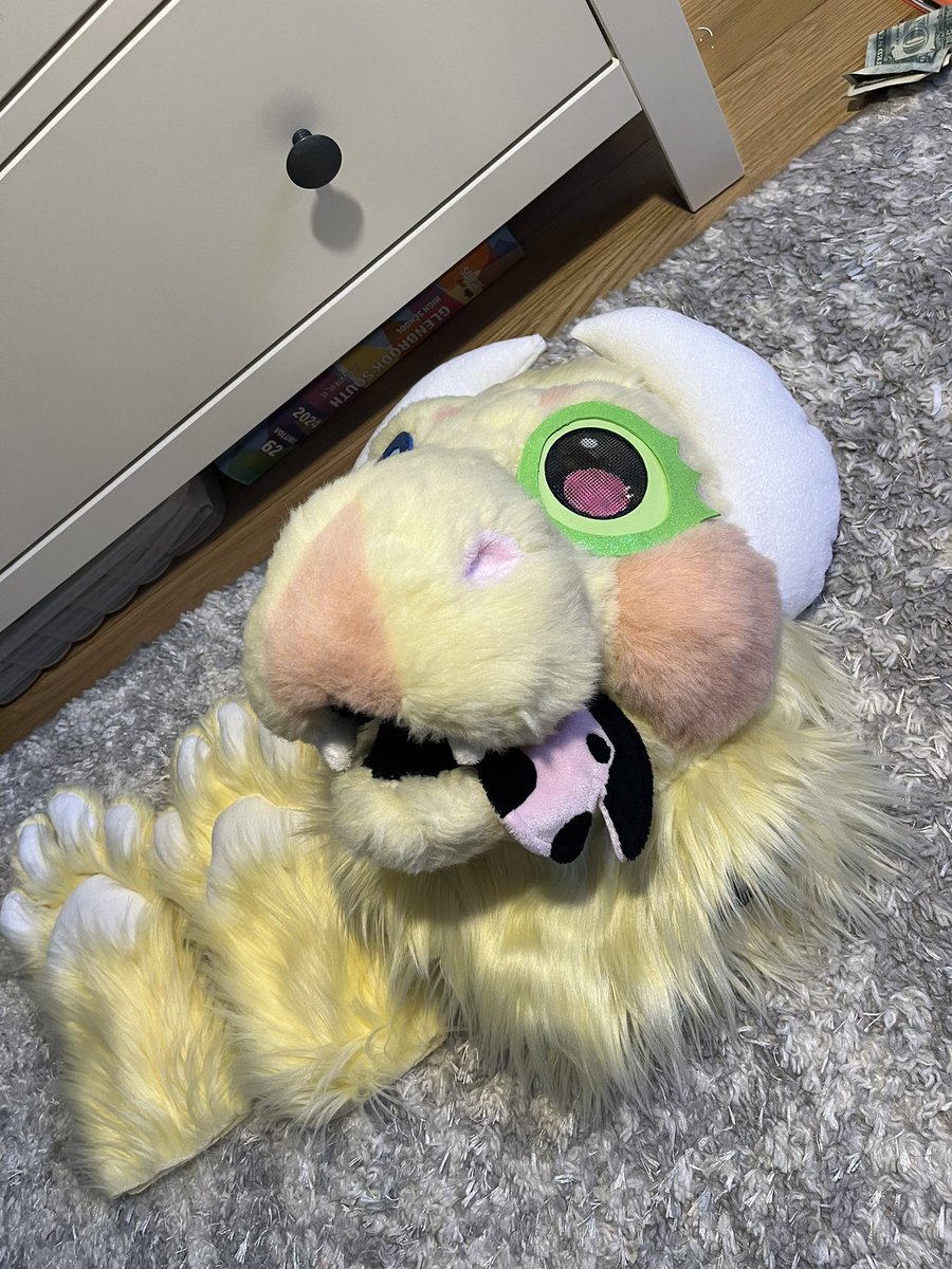 AccCheddar's tweet photo. Fursuit for trade

I’m trading this fluffy dragon fursuit! 
Made on a nuke creations base. 

All info in the last image, and more photos in replies! 

I’ve done numerous prior trades that I can provide screenshot evidence of <3 https://t.co/W3i8SpMW2O
