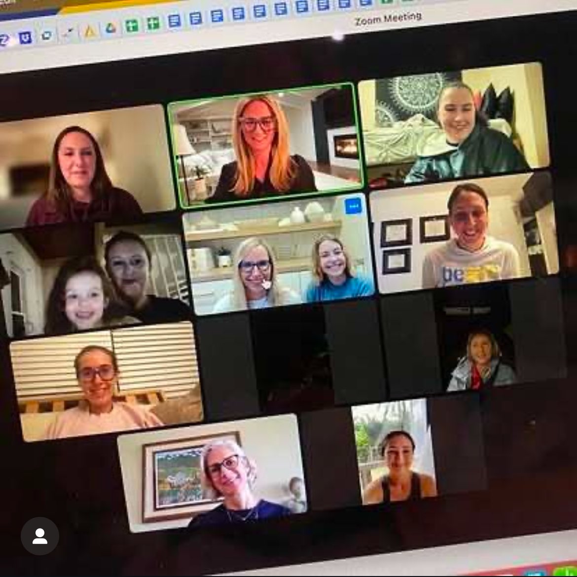 If you are impacted by Nephrotic Syndrome and looking for an opportunity to spread awareness or give back NOW is your time! Join our team Monday, 1/27 for a casual meet-up via zoom.

Sign up at forms.gle/cca7HLtMPQgog3…, at link in bio or pop over to stories &amp; register! ✨