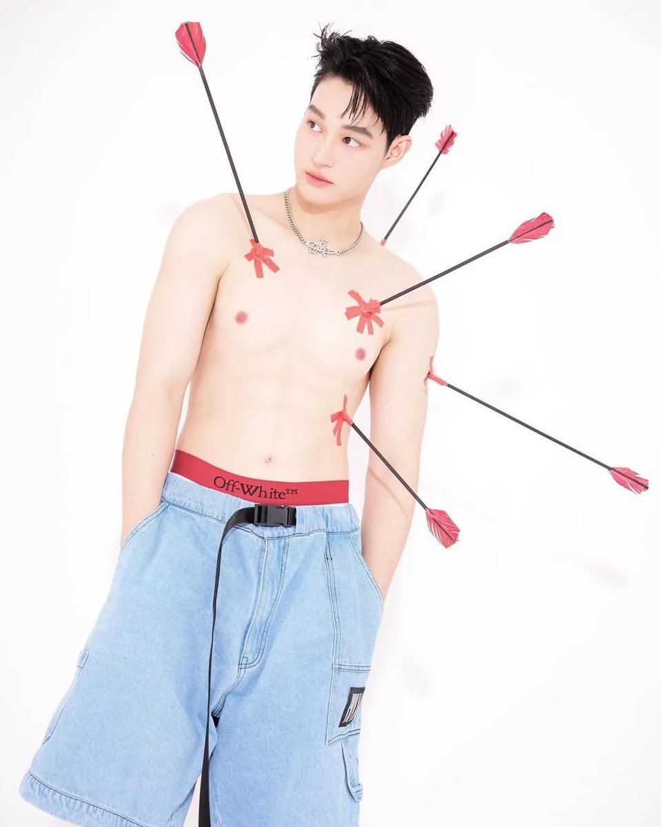 PoonBrazil's tweet photo. Updating from Instagram @poonakk_s

Cupid's arrow style photo shoot.  He is very adorable in this style.  Thank you, Cupid, I ended up winning several photos in my heart and they are unbelievably perfect.  I'm even more in love ❤️

#poonakk_s 
#PoonAkkharaphat https://t.co/mcucyFJzUr