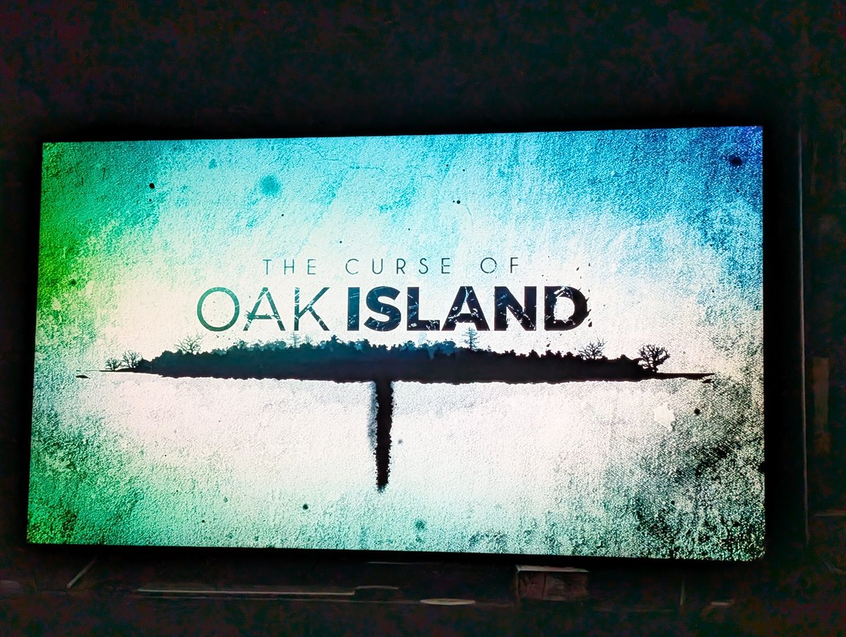 Lamespotting's tweet photo. This show has been on for 12 seasons with over 200 episodes so today has to be the day they find the treasure https://t.co/xGjSGkCTo6