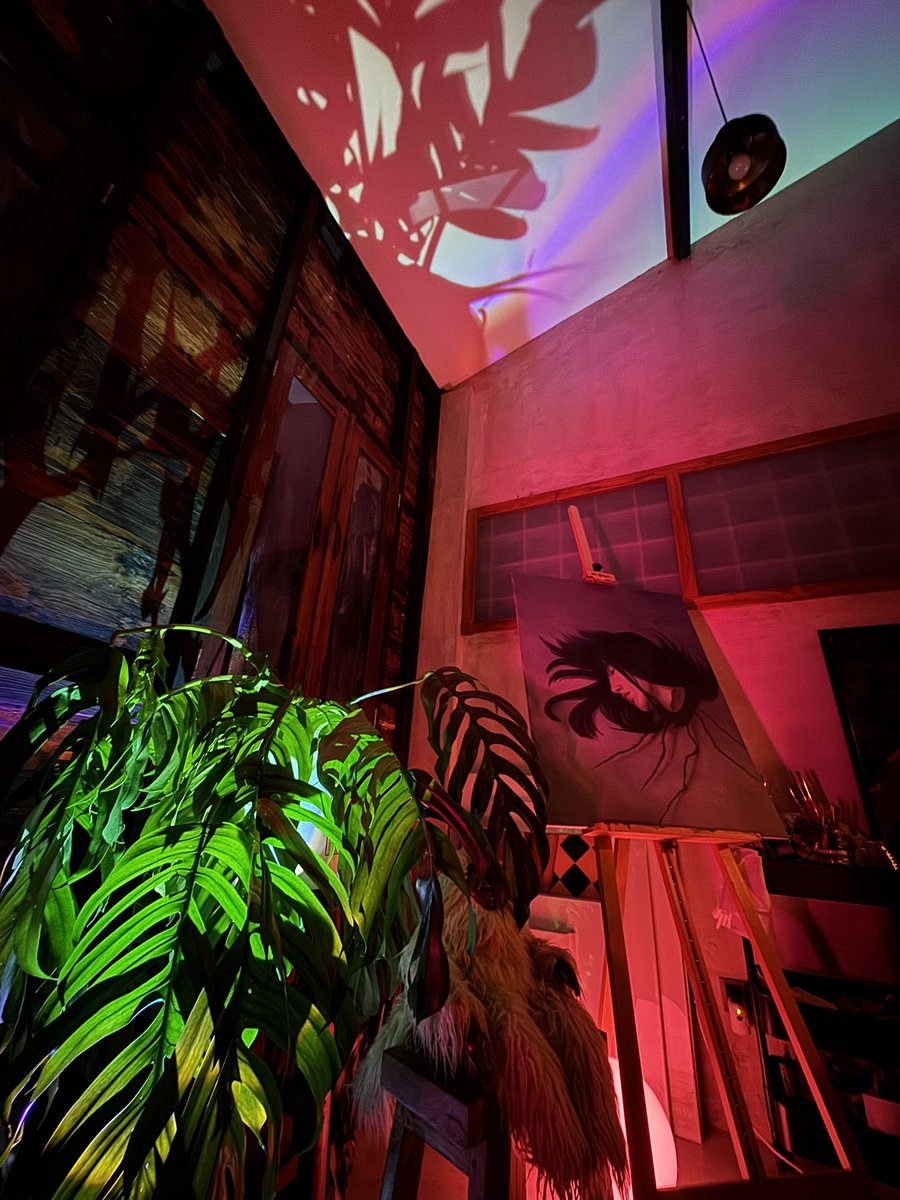 VikaDall's tweet photo. My little trippy word https://t.co/gXrOTLZKFk