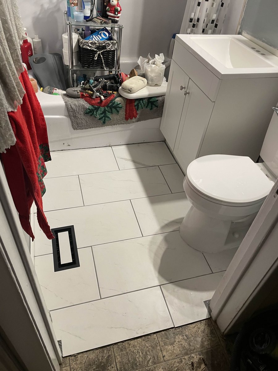 Day 4/7
No Rocket League played today but I can share progress on the bathroom renovation :)