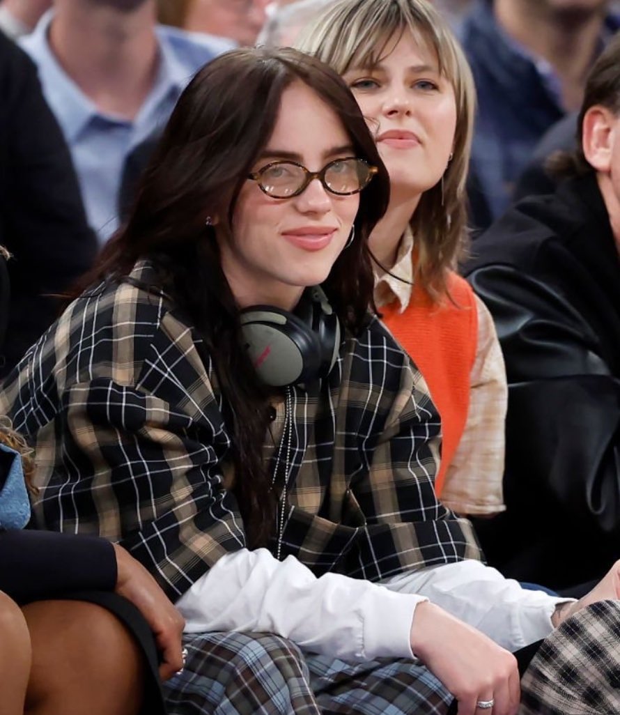 billie archive tweet media