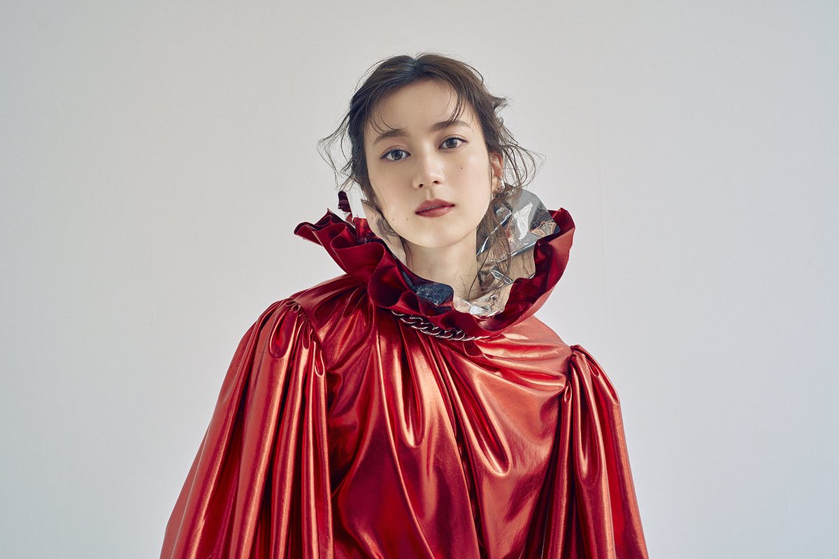 oricon's tweet photo. 生田絵梨花、2nd EP「bitter candy」
3/5リリース決定❗️ 新アー写&ジャケ写公開
自身が作詞作曲した楽曲やカバー曲も収録
初回盤にはライブ映像も💿✨️
https://t.co/KJexbwtcWu
#生田絵梨花 @ikuta_staff https://t.co/Pv6sEtSxaL