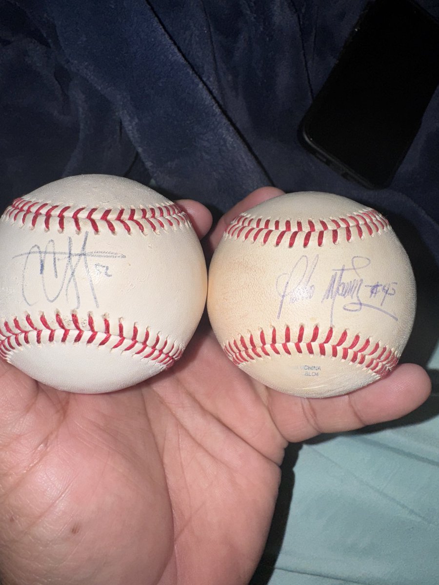 Do I have two of the best hall of famers autographs here ⁦<a href="/CC_Sabathia/">CC Sabathia</a>⁩ &amp; ⁦Pedro Martinez #halloffame?