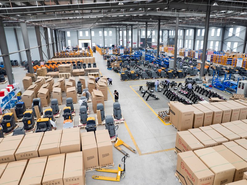 ZhangBerry17's tweet image. Our factory is able to oversee every aspect of packaging to ensure the highest standards of quality.   We minimize the risk of product damage during transit, ensuring your goods arrive in perfect condition. 
#Chancee #cleaningmachine #cleaningsolution #floorsweeper #floorscrubber