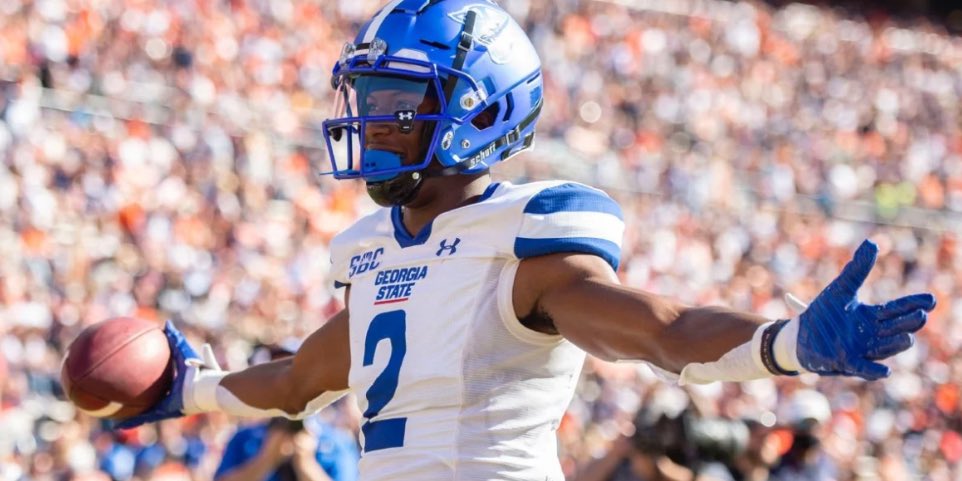 CadillacPina_15's tweet photo. Honored to receive my first D1 offer from Georgia State University #AGTG @DellMcGee @GeorgiaStateFB @BrandonHuffman @adamgorney @ChadSimmons_ @coach_o_sports @CoachTroop3 @Coach_Andy_1 @_CoachLedesma @_CoachMachado https://t.co/XpL2LuxIYW