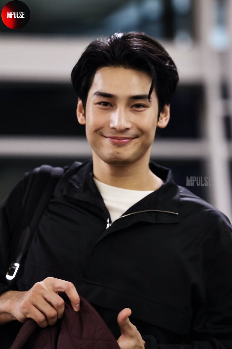 𝟐𝟓𝟎𝟏𝟐𝟏 ✈️🇫🇷

𝐂𝐮𝐭𝐞 𝐂𝐨𝐮𝐩𝐥𝐞 🤏🏻🤏🏼

#MileApoFlytoDiorWinter25
#MilePhakphum <a href="/milephakphum/">mile phakphum</a> 
#ApoNattawin <a href="/Nnattawin1/">Nnattawin</a>