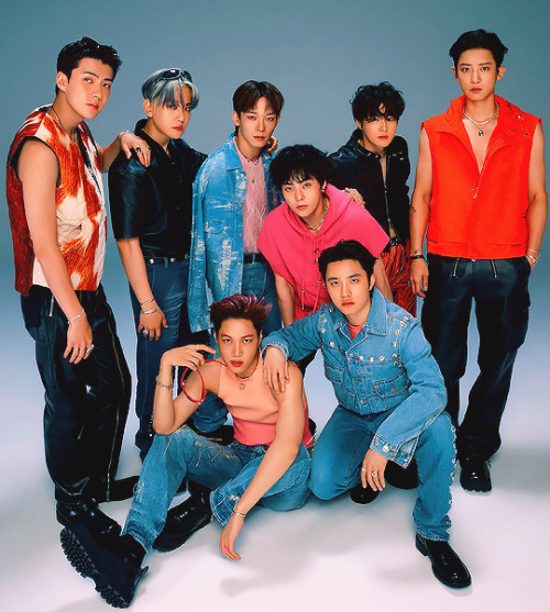 DOH KYUNG SOO talks about EXO's comeback at the press conference for the movie 'The Untold Secret':

“Not this year, but you’ll meet us at the closest possible time. We'll start preparing this year after calculating all our personal schedules."