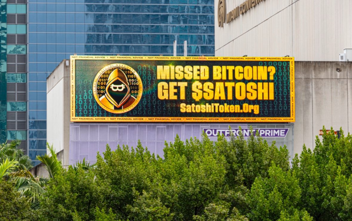 Live on the James L. Knight Center, the building hosting the biggest crypto  conference in the United States, @wagmi_events, along side one of the  busiest highways in the United States on one